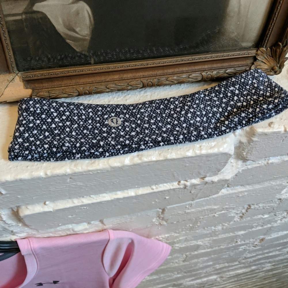Lululemon headbands gently worn